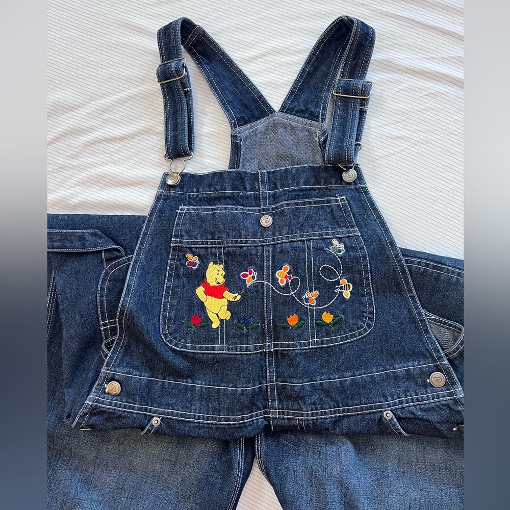 Vintage Disney Winnie the Pooh Chasing Bees Overalls, 100% cotton